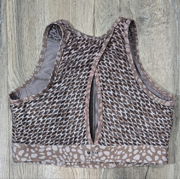 Peloton Riverstone High Neck Sports Bra, Medium - Picture 2 of 7